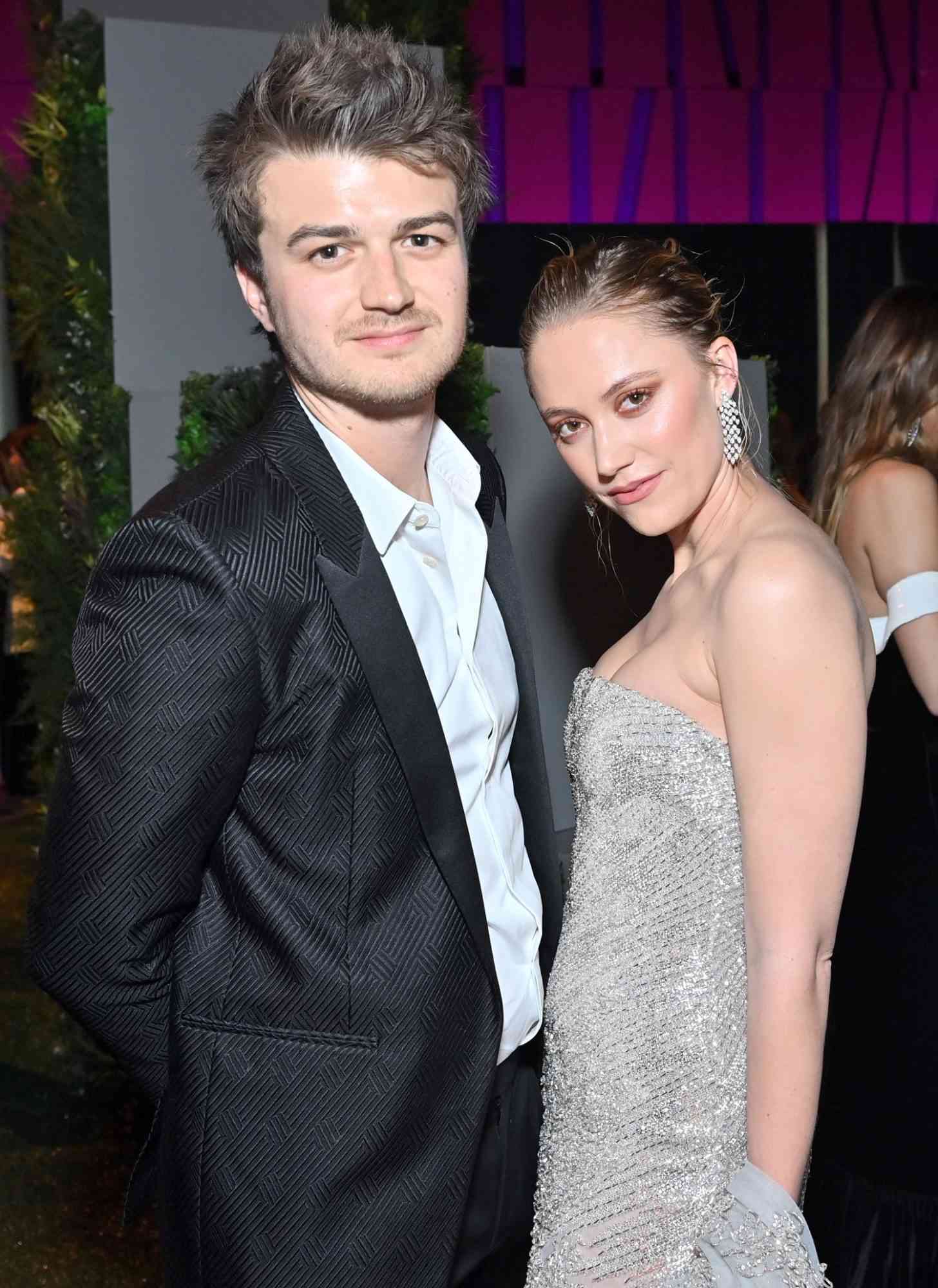 Joe Keery and Maika Monroe