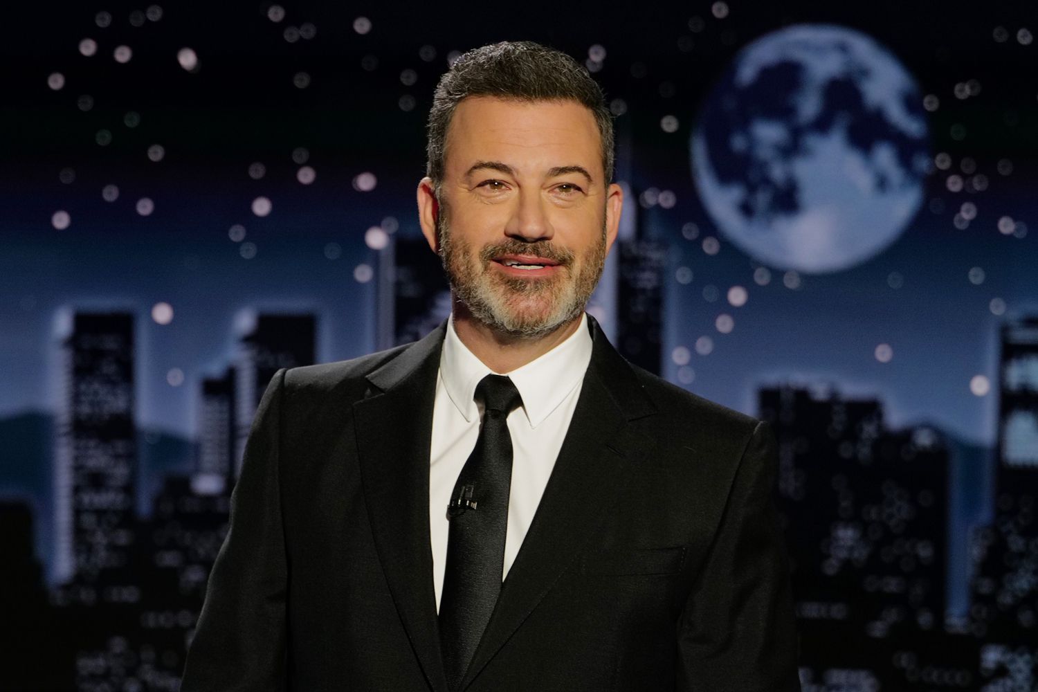 JIMMY KIMMEL LIVE! "Jimmy Kimmel Live!" airs every weeknight at 11:35 p.m. ET and features a diverse lineup of guests that include celebrities, athletes, musical acts, comedians and human interest subjects, along with comedy bits and a house band