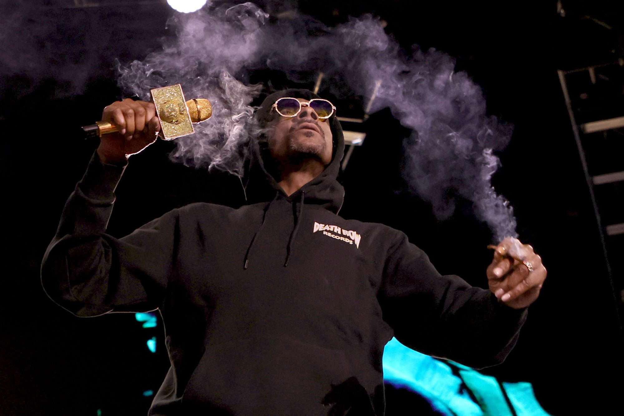 SCOTTSDALE, ARIZONA - FEBRUARY 11: Snoop Dogg performs at Shaq's Fun House Big Game Weekend at Talking Stick Resort early on February 11, 2023 in Scottsdale, Arizona. (Photo by Ethan Miller/Getty Images)