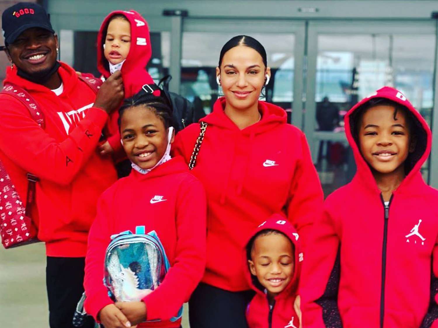 Ne-Yo and Crystal Renay with their kids. 