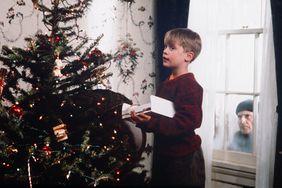 Macaulay Culkin and Joe Pesci in 'Home Alone'.