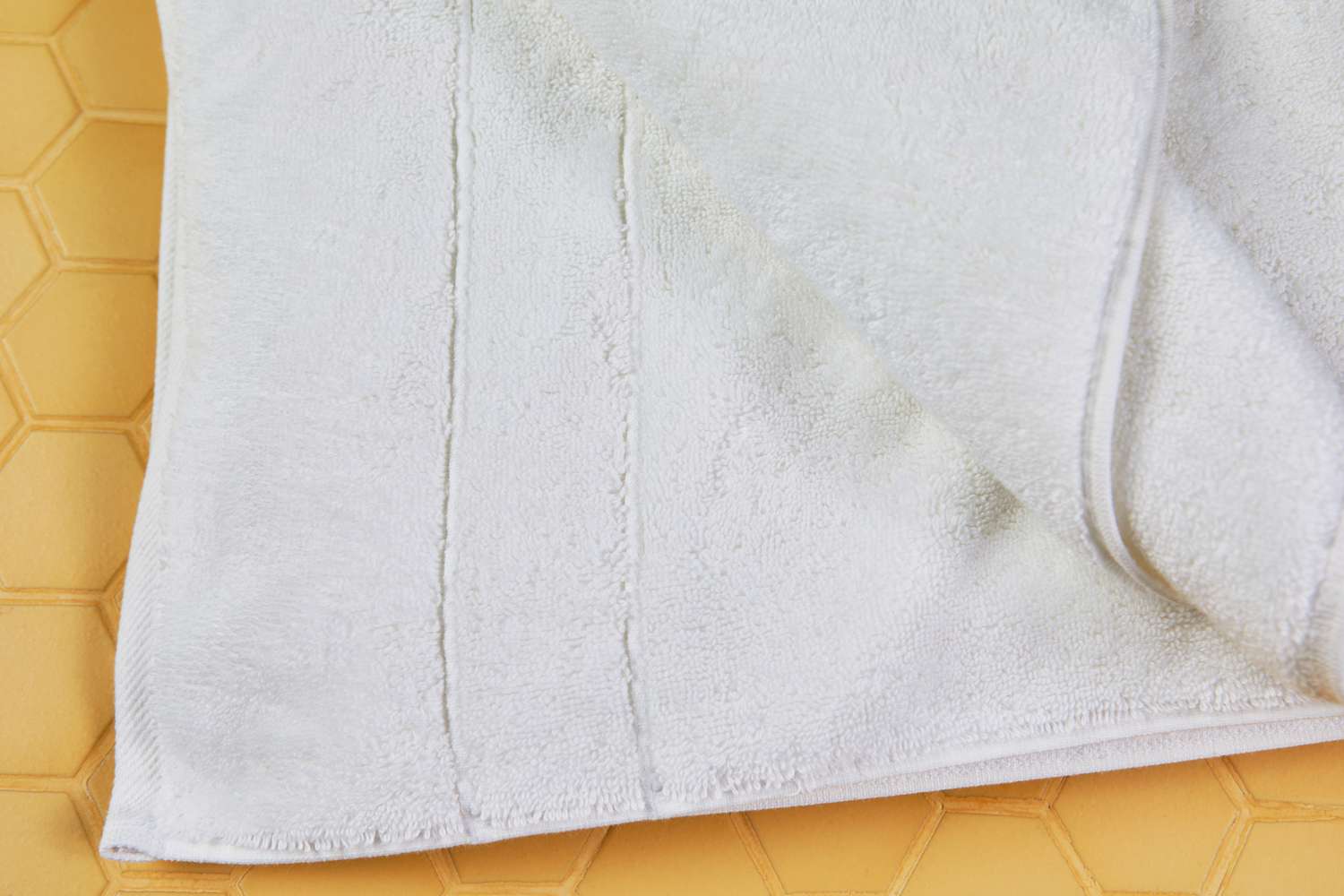 Brooklinen Super-Plush Bath Towels close up details