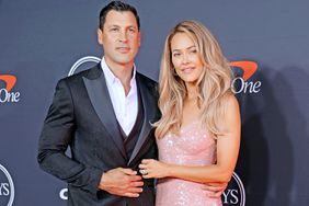 HOLLYWOOD, CALIFORNIA - JULY 20: (L-R) Maksim Chmerkovskiy and Peta Murgatroyd attend the 2022 ESPYs at Dolby Theatre on July 20, 2022 in Hollywood, California. (Photo by Momodu Mansaray/WireImage)