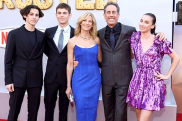 Julian Kal Seinfeld, Shepherd Kellen Seinfeld, Jessica Seinfeld, Jerry Seinfeld and Sascha Seinfeld attend the Los Angeles premiere of Netflix's "UNFROSTED"