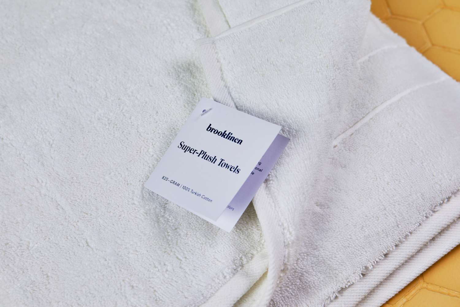 Brooklinen Super-Plush Bath Towel edge and tag