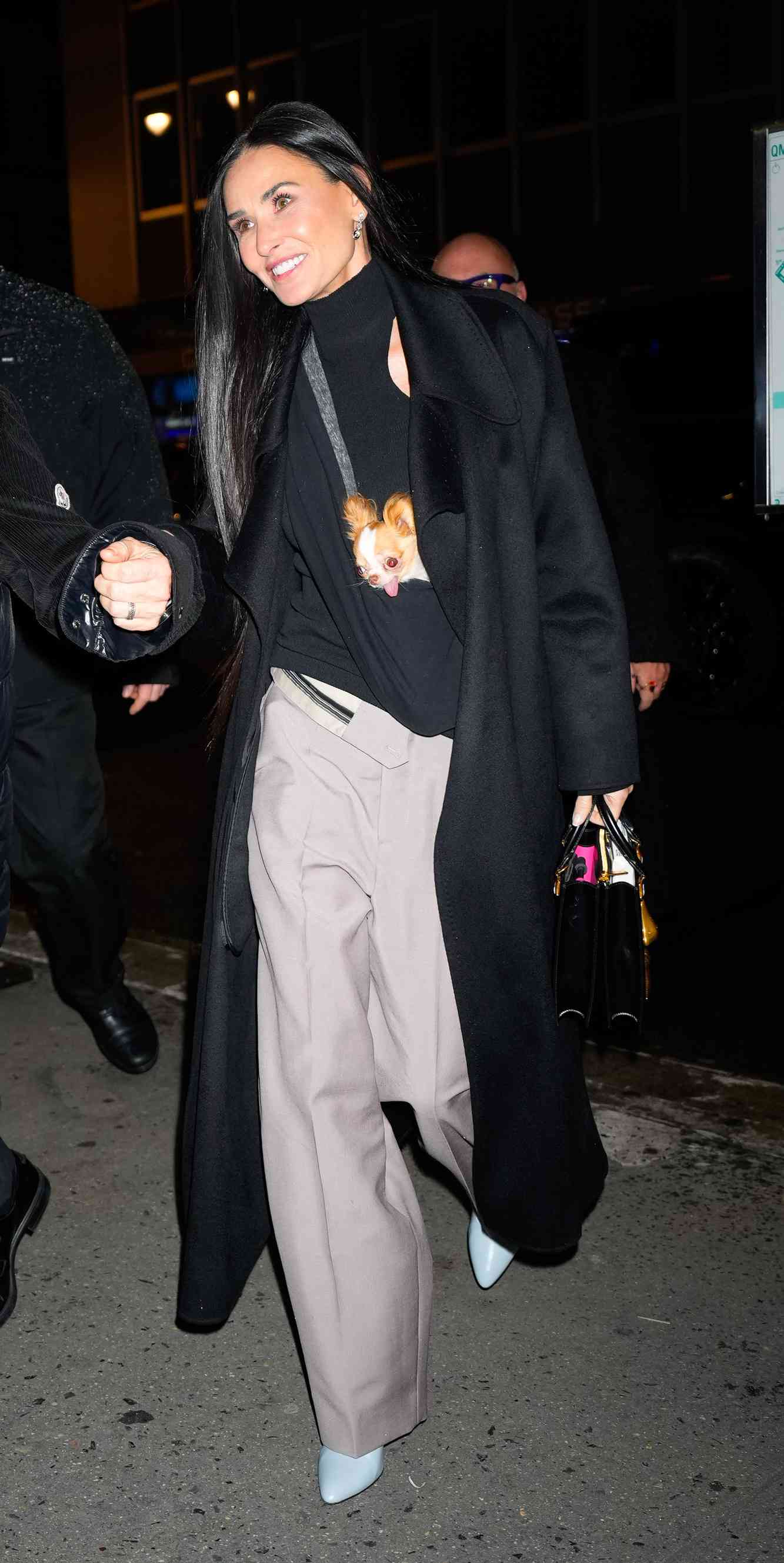  Demi Moore arrives at the SNL 