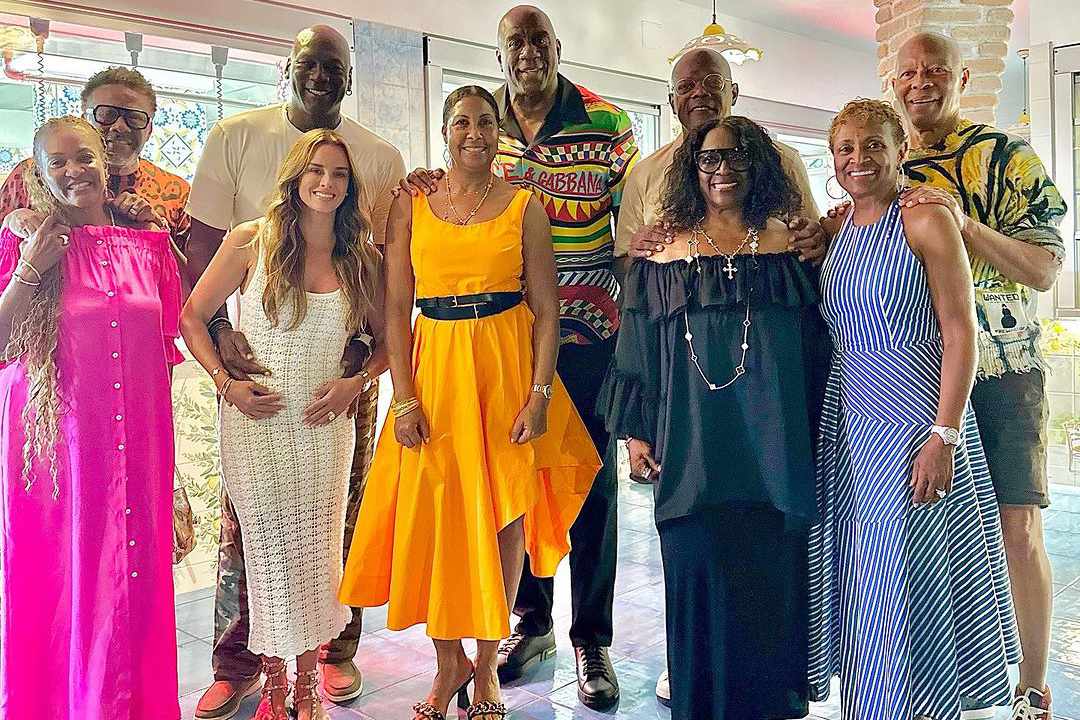 Magic Johnson Vacations with Jordan, Samuel L, etc in Italy