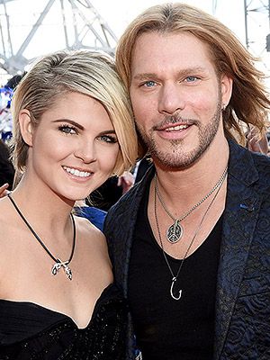 Craig Wayne Boyd welcomes daughter Dakota Lynne