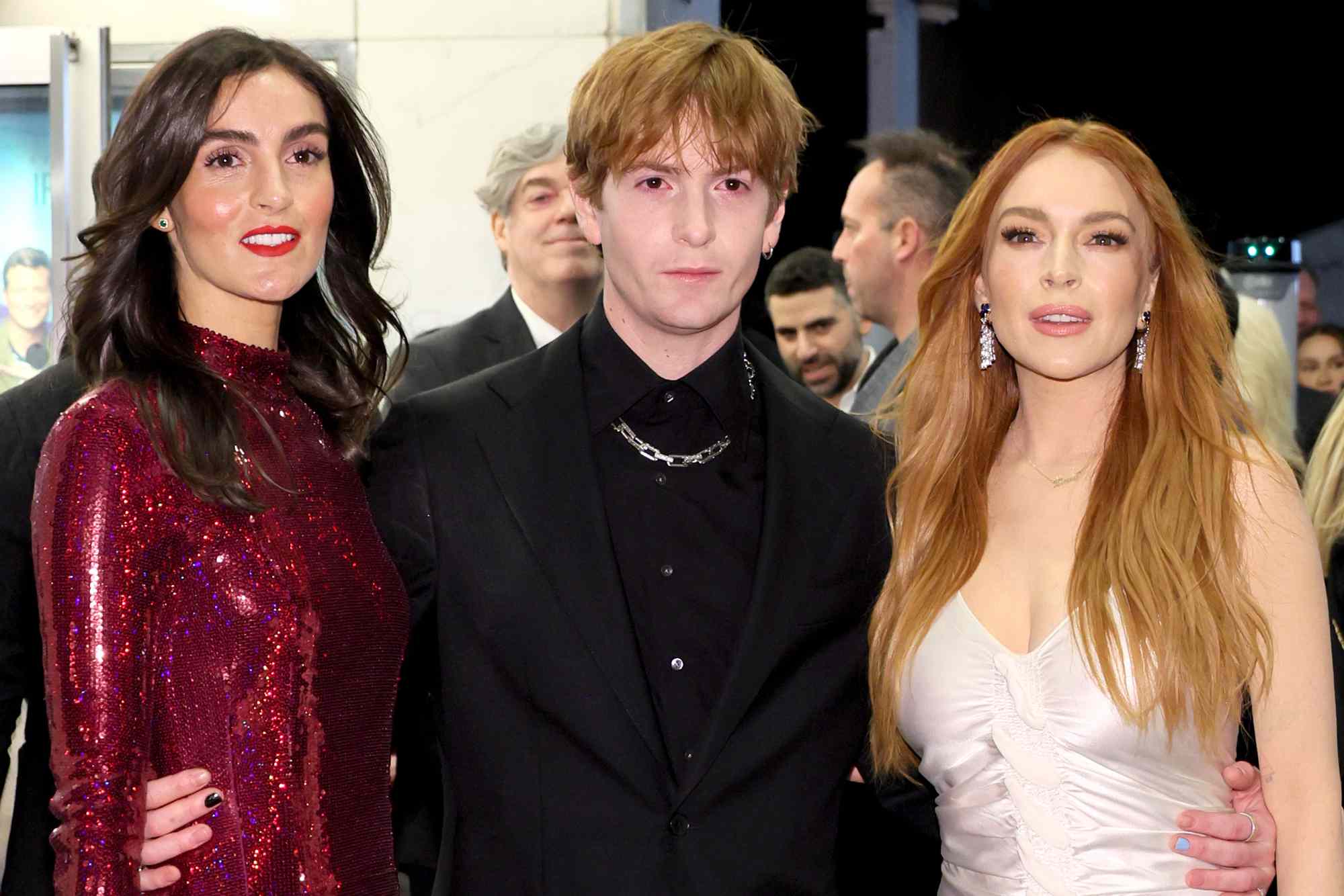 Aliana Lohan, Dakota Lohan and Lindsay Lohan