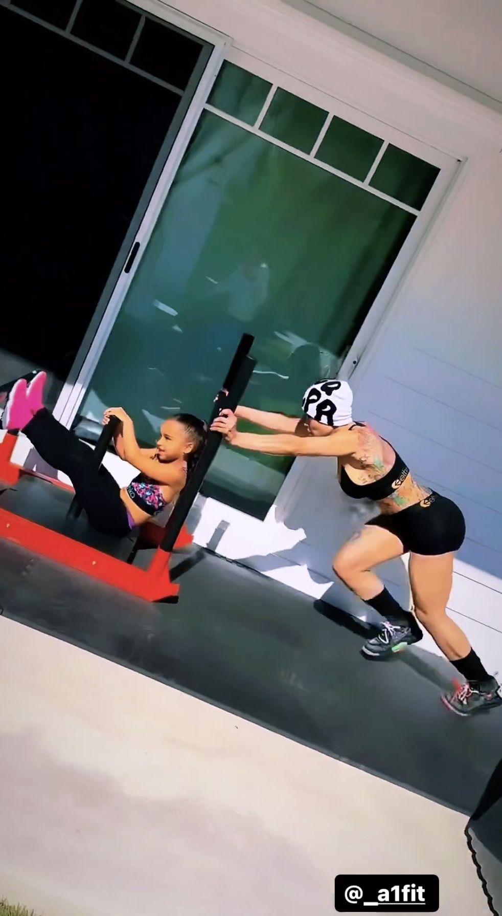 Blac Chyna daughter Dream workout