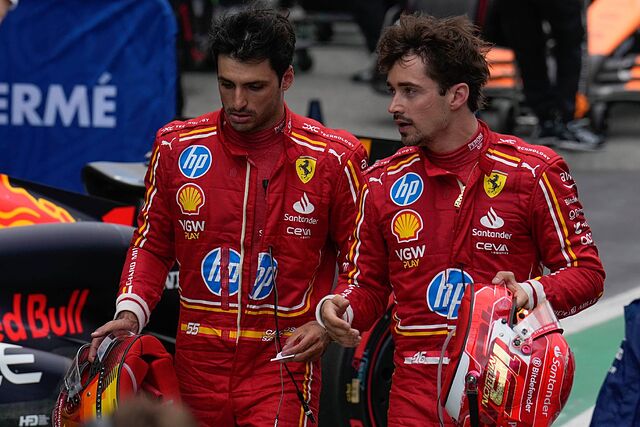 Carlos Sainz y Charles Leclerc hablan despu�s de la carrera de Espa�a