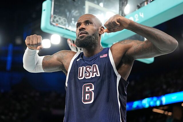 U.S. dominates Brazil in quarterfinals showdown: Kerr's game plan delivers