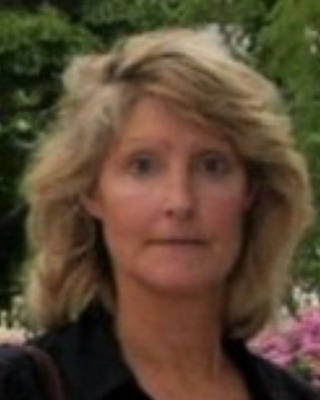 Photo of Bettina Salzmann, MBACP, Psychotherapist