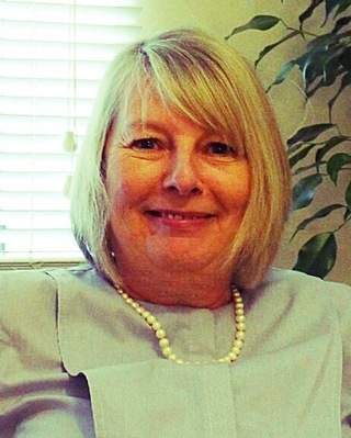 Photo of Andi Heaton, MSc, MBACP Accred, Psychotherapist