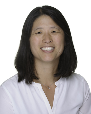 Photo of Mona Kim, MSW RSW, Registered Social Worker