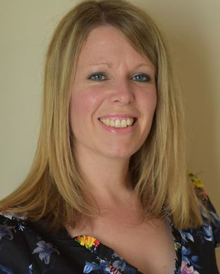 Photo of Kim Lennard (Treetop Counselling), MBACP, Counsellor