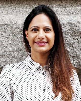 Photo of Melissa Chauhan, MA, MUKCP, Psychotherapist