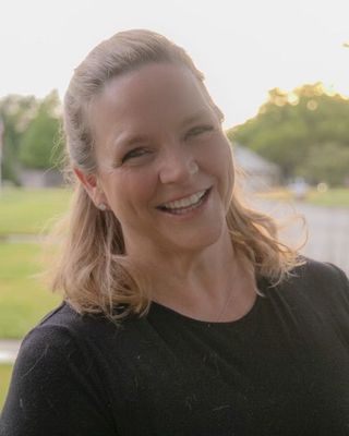 Photo of Julie Blake Peterson, LMSW