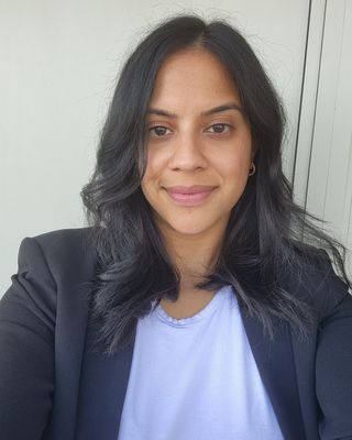 Photo of Alisa Almeida, Registered Psychotherapist (Qualifying)