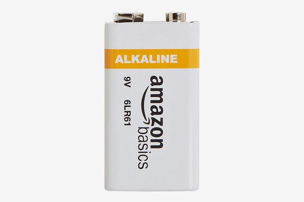 AmazonBasics 9 Volt Alkaline Battery - Pack of 8