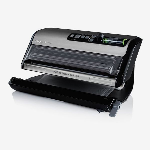 FoodSaver FM5200 Series 2-in-1 Vacuum Sealing System