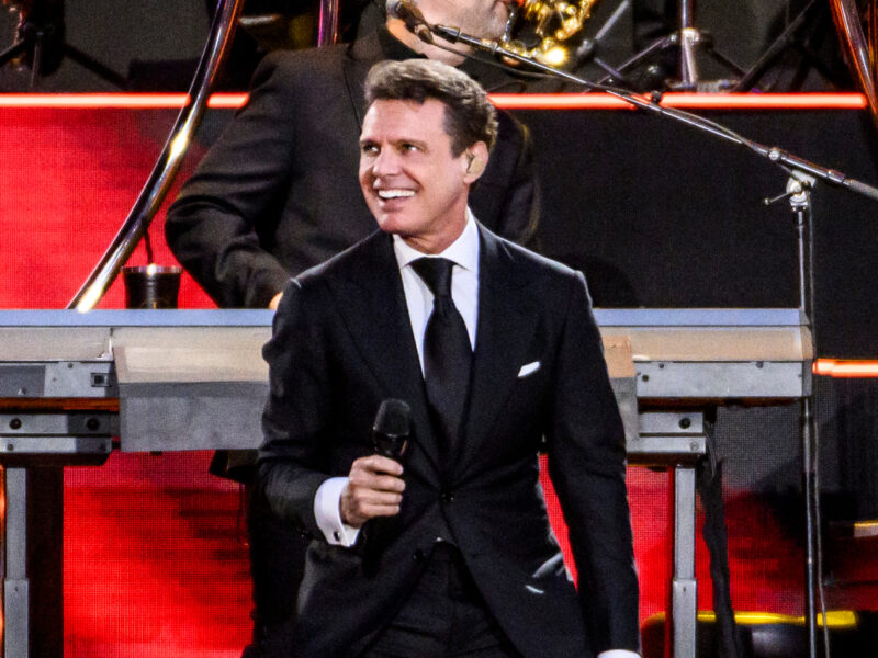 Luis Miguel Concert In Madrid - Night Two_Fair