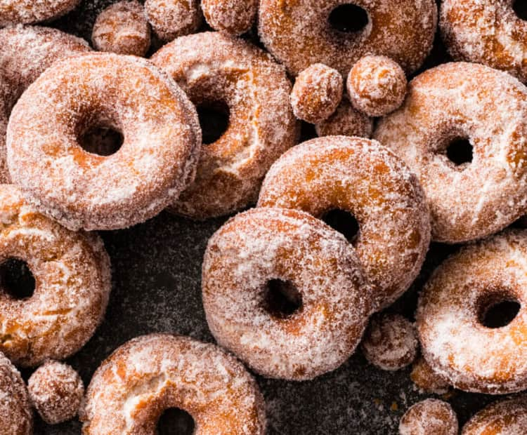 Apple cider donuts