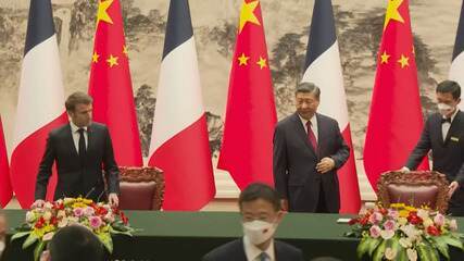 Em visita a Pequim, Macron pede que China pressione Putin a negociar com Ucrânia