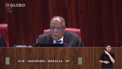 Relator da ação no TSE vota a favor da inelegibilidade de Bolsonaro