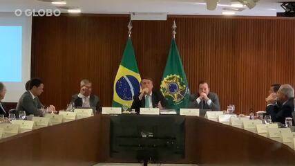 Bolsonaro diz que 'traíras que já passaram pelo nosso governo, inclusive militares'