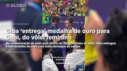 Giba 'entrega' medalha de ouro para Gabi, do vôlei feminino