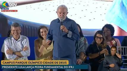 Lula quase confunde Eduardo Paes com Sérgio Cabral em discurso