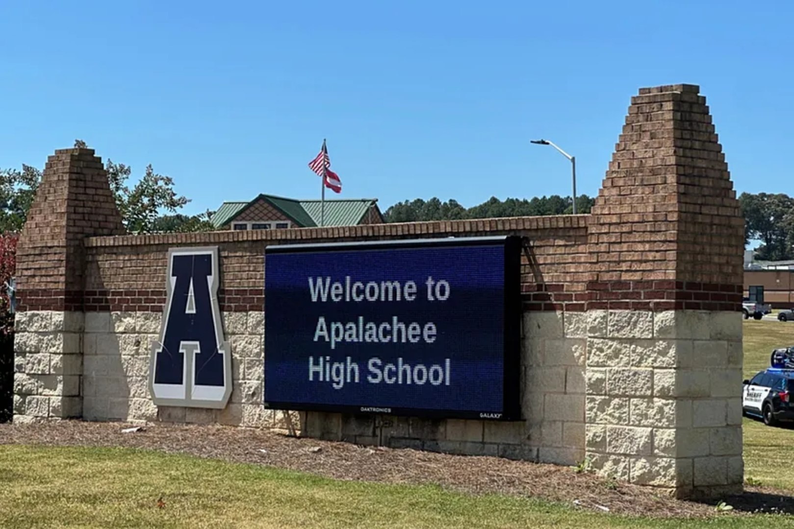 Tirador de la escuela secundaria Apalachee: La polic�a intenta calmar a los padres asustados 