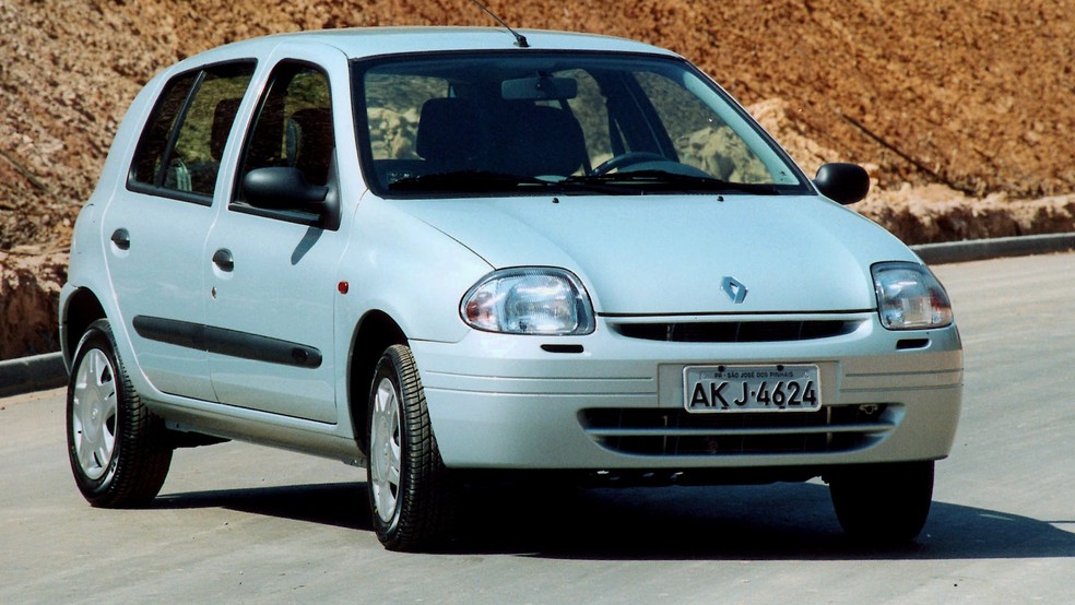 Renault Clio tem o menor porta-malas da lista  — Foto: Divulgação