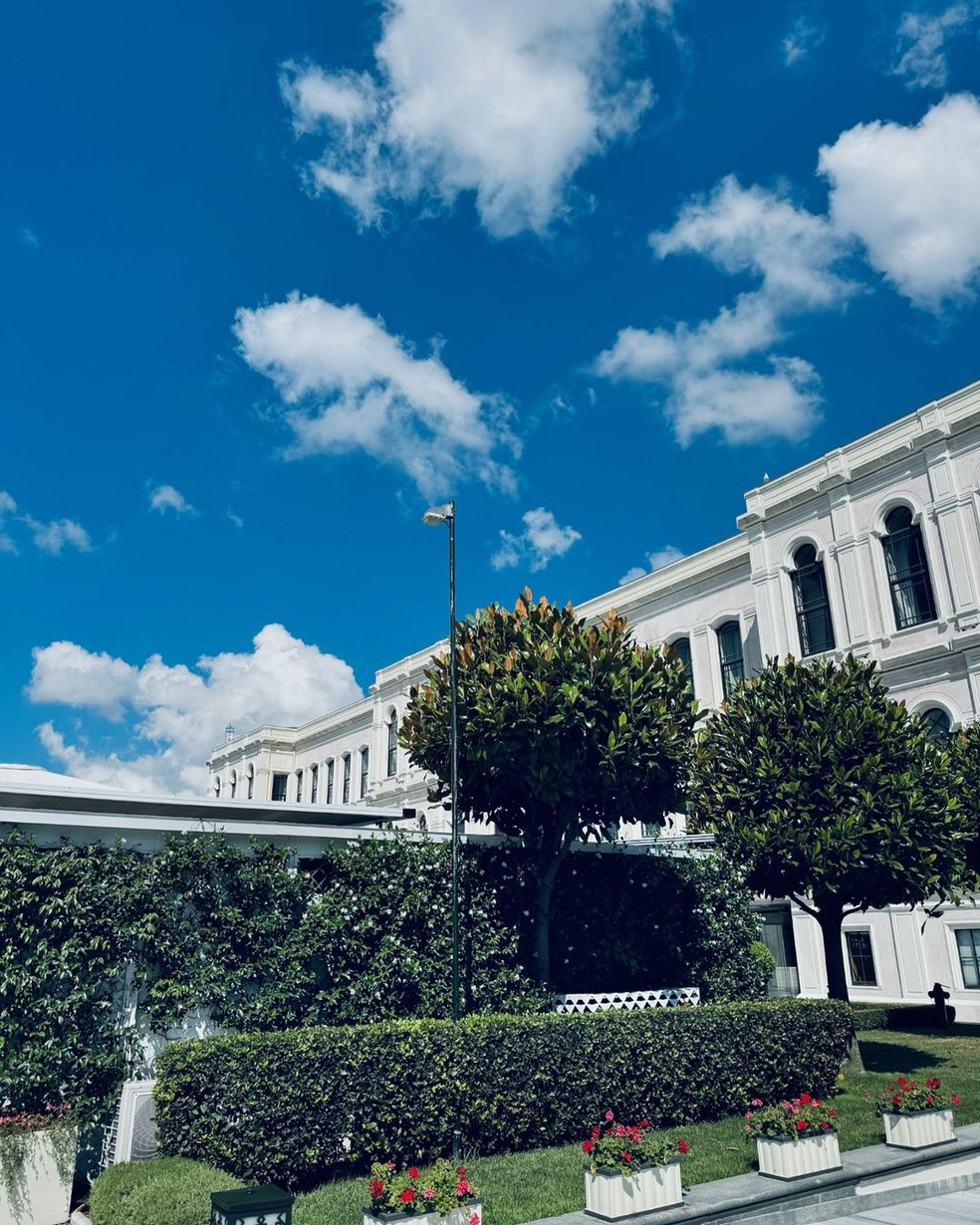 A arquitetura do Four Seasons Hotel Bosphorus é um grande destaque do local — Foto: Instagram / Reprodução