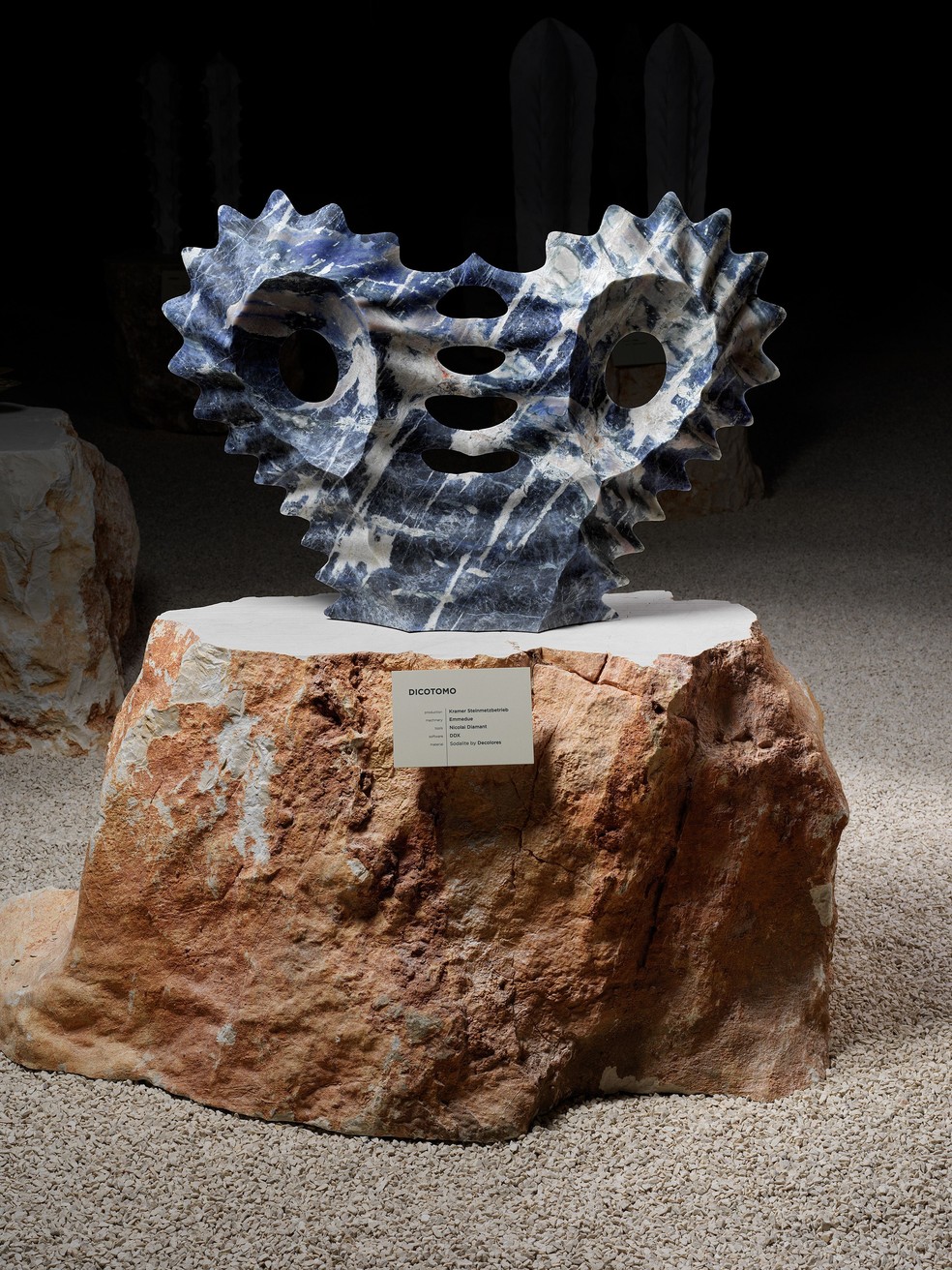 Raffaello Galiotto usa modelagem digital para criar esculturas com pedra — Foto: Divulgação