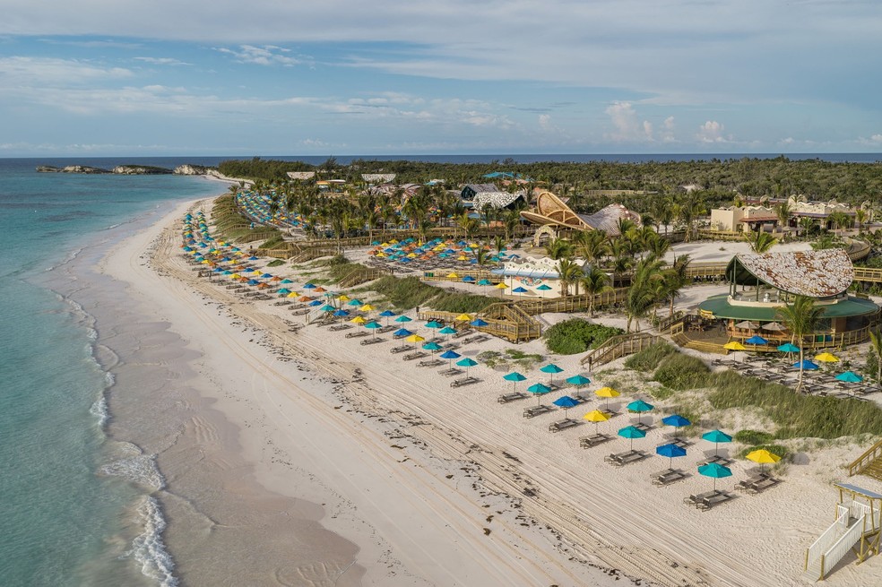 Vista da Praia da Lookout Kay, recém-inaugurada ilha da Disney, nas Bahamas — Foto: Divulgação