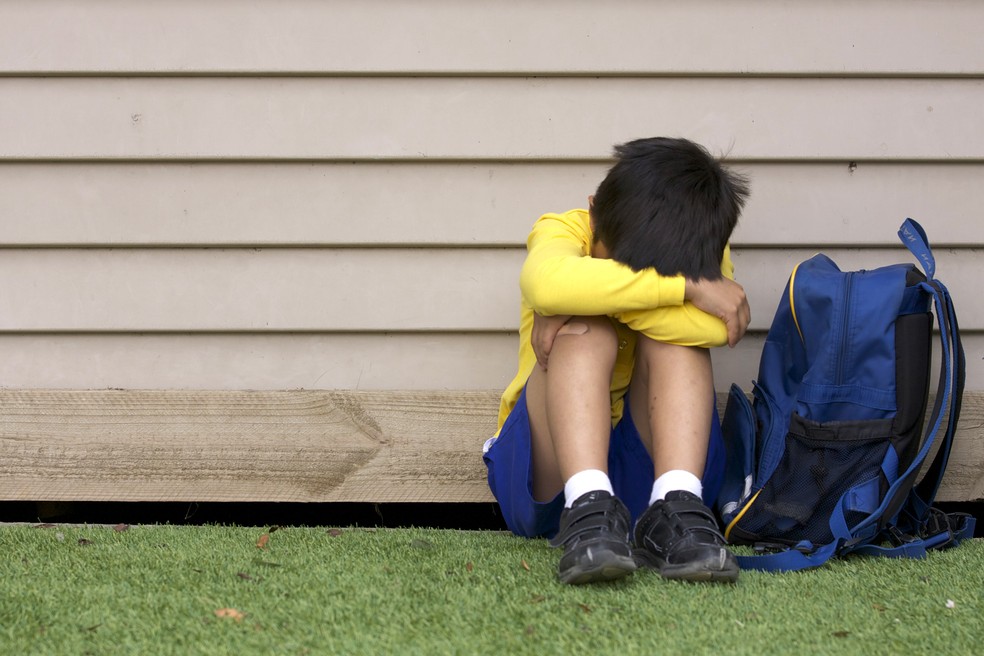 Por definição, o bullying é a violência, não necessariamente física, que ocorre de uma forma repetitiva ao longo do tempo — Foto: Getty Images