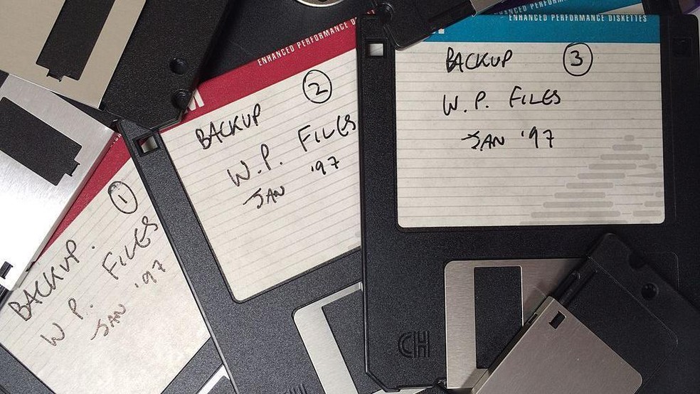 BBC News fonte — Foto: Os disquetes saíram de moda na década de 1990, à medida que soluções de armazenamento mais eficientes foram criadas