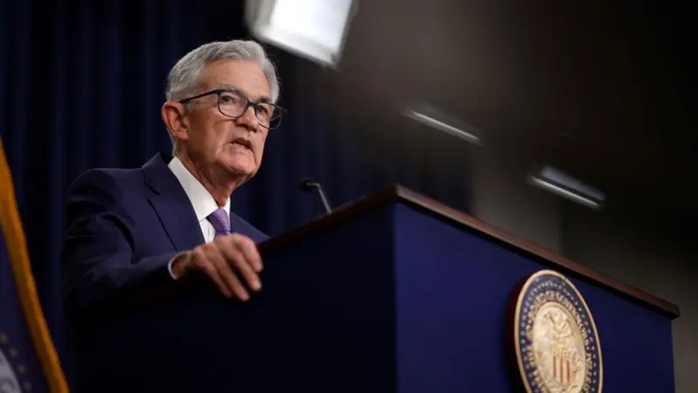 Para Sharma, um dos problemas da economia é o excesso de estímulo e políticas praticadas pelos bancos centrais. Na foto, Jerome Powell do Banco Central dos EUA — Foto: Getty Images (via BBC)