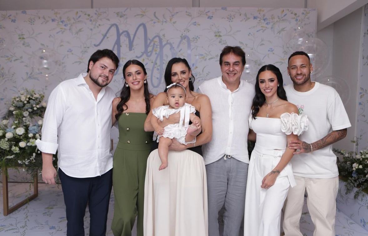 Neymar com a família de Bruna Biancardi — Foto: Instagram