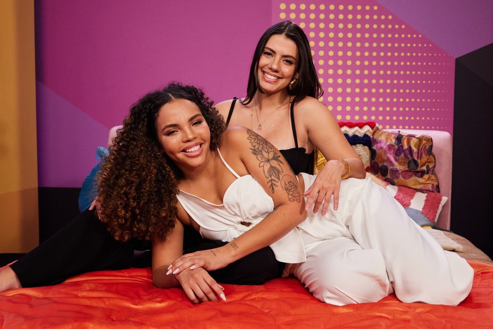 Fernanda Bande e Pitel, do "BBB 24", estreiam “Na Cama com Pitanda” no Multishow — Foto: Multishow/Divulgação