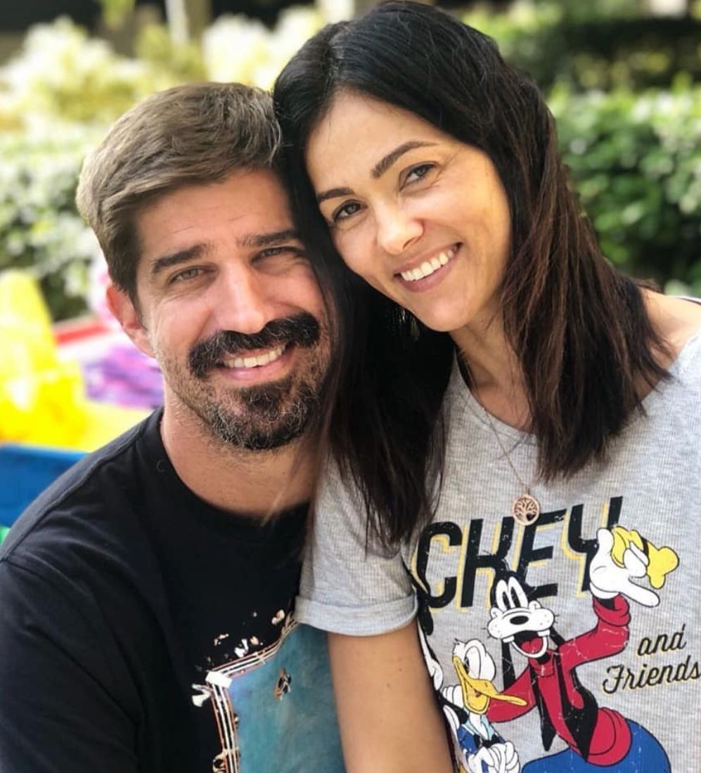 Suzana Alves, a ex-Tiazinha, e o marido, Flávio Saretta — Foto: Instagram