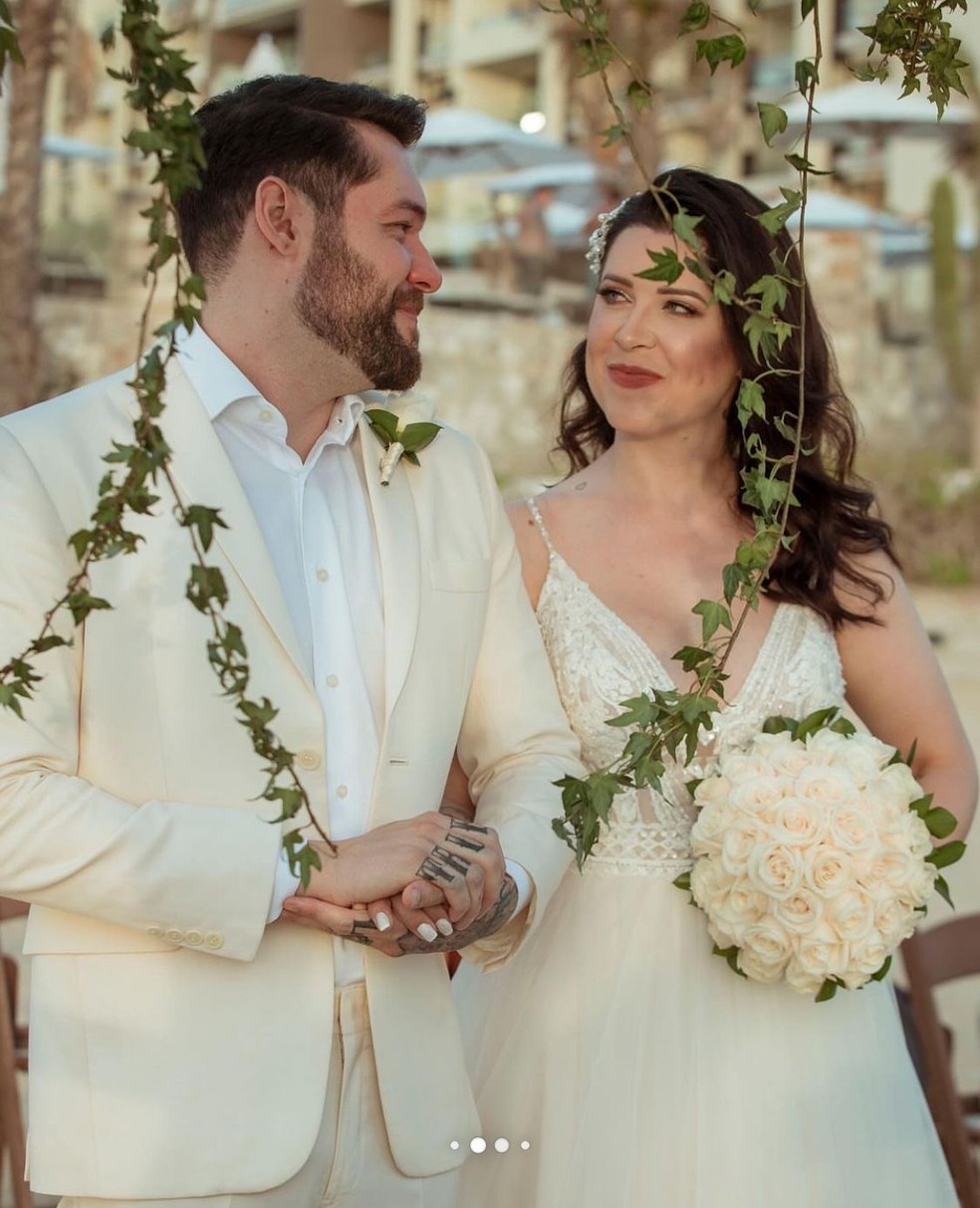 Ex-BBBs Nasser e Andressa se casam pela terceira vez — Foto: Instagram