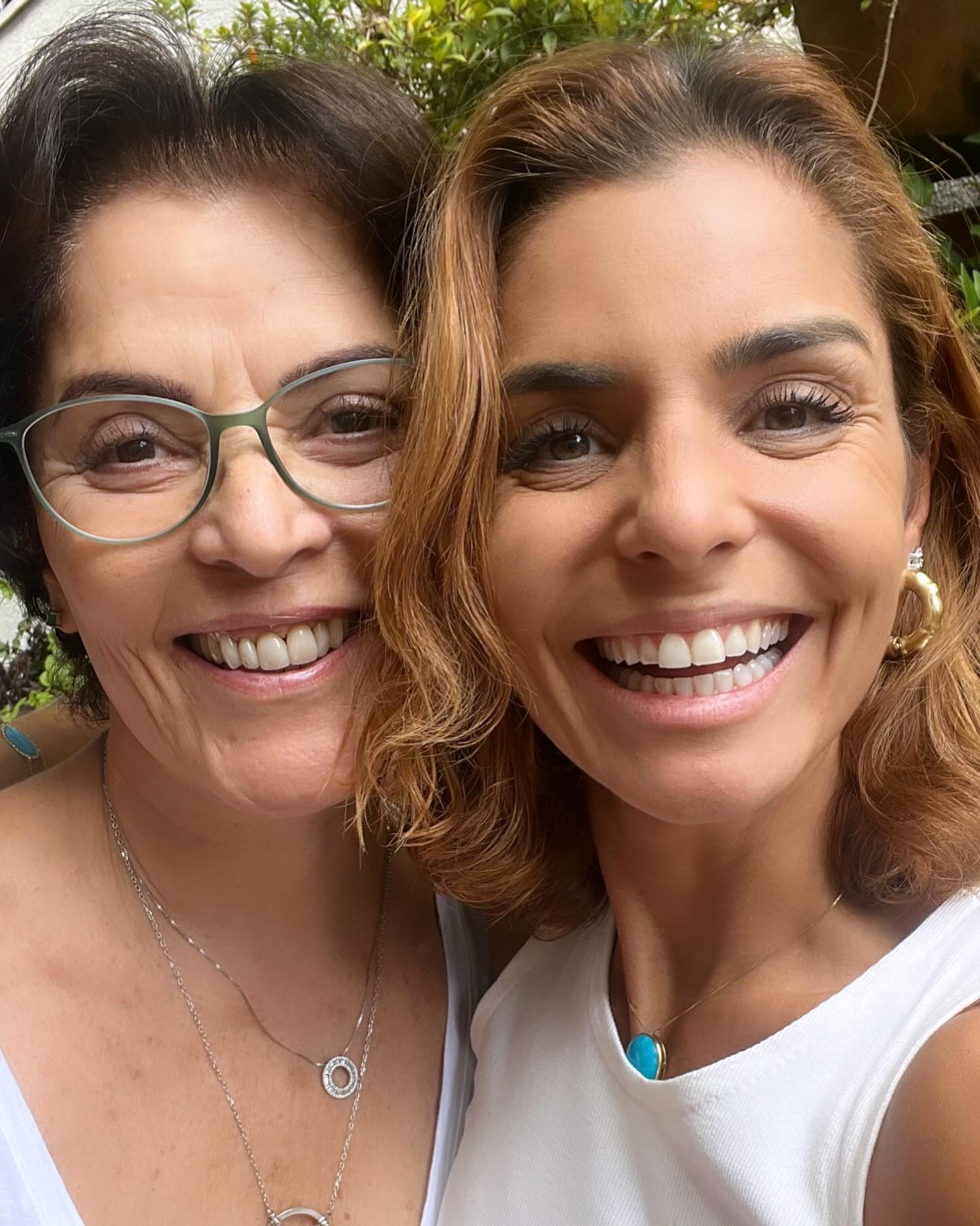 Aline Muniz com a mãe Angelina Muniz  — Foto: reprodução/ instagram
