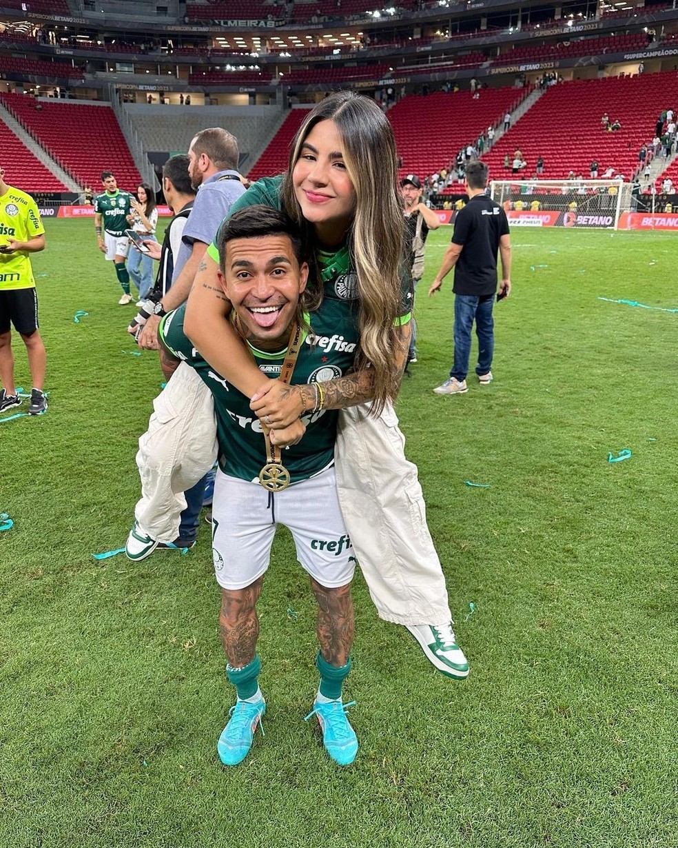 Dudu, do Palmeiras, e Paula Caroline Campos anunciam gravidez — Foto: Reprodução/Instagram