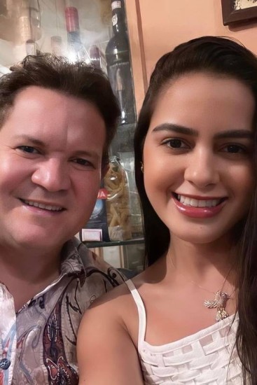 Ximbinha com a mulher, Karen Kethlen — Foto: Instagram