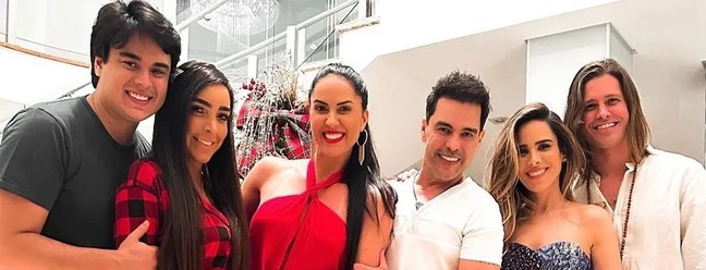 Zezé com os filhos, Igor e Wanessa, a nora, Amabylle, o genro Dado Dolabella, e Graciele, antes da treta — Foto: Instagram