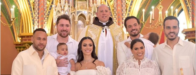 Nermar, Bruna Biancardi e os padrinhos no batizado de Mavie — Foto: Instagram