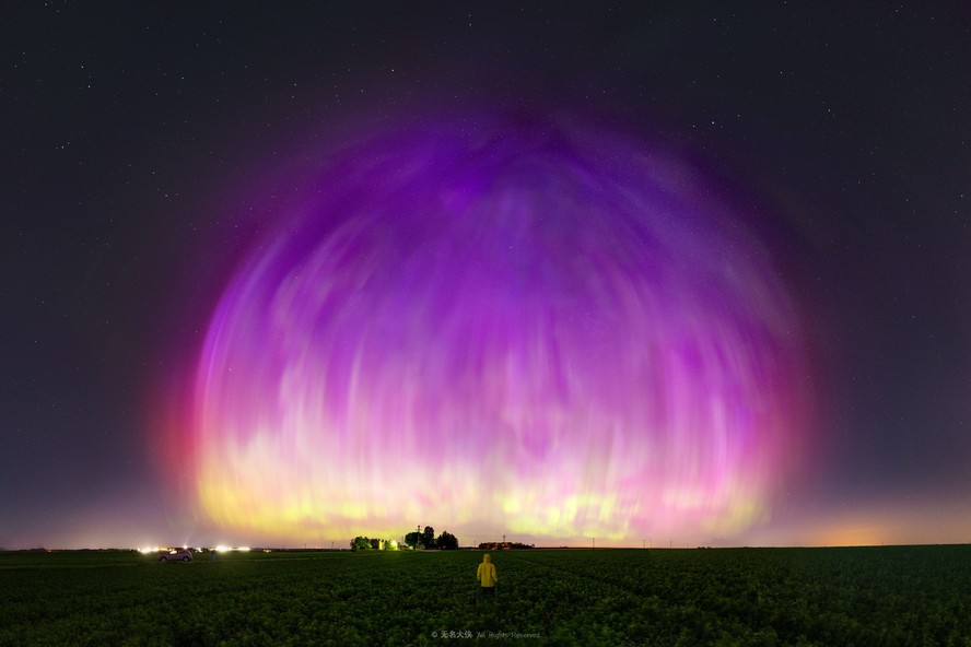 Aurora boreal vista em 10 de maio de 2024 em Arlington , Wisconsin, nos EUA